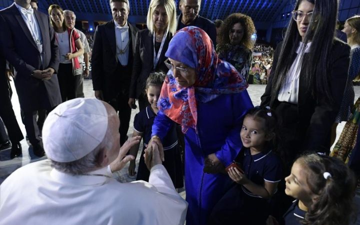 Papa Francisco: “Cuiden y defiendan la familia, ahí está la historia»
